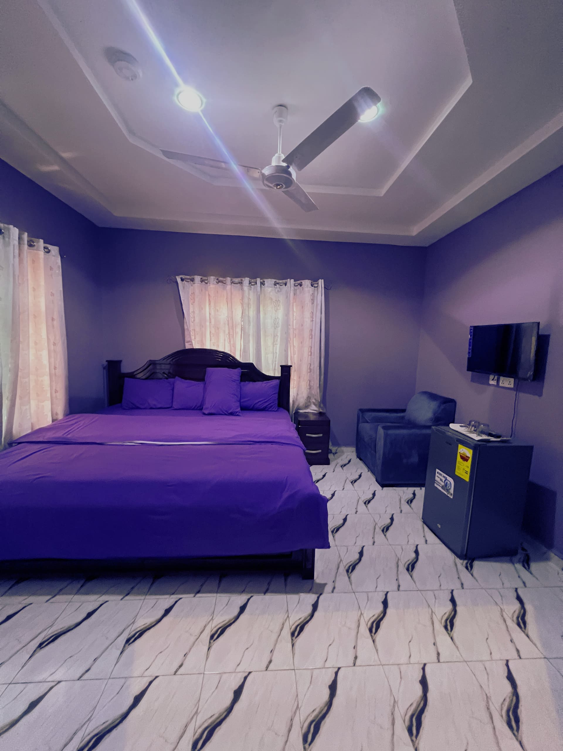  Clean room with sofa